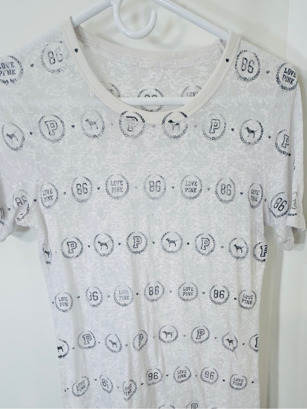 PINK Victoria's Secret White Burnout Short Sleeve Tee with Black Logo Circles